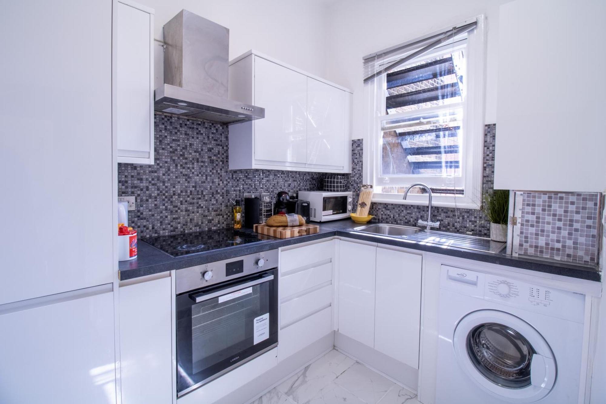 Spacious Studio Apartment On Oxford Street 9Gc Лондон Экстерьер фото