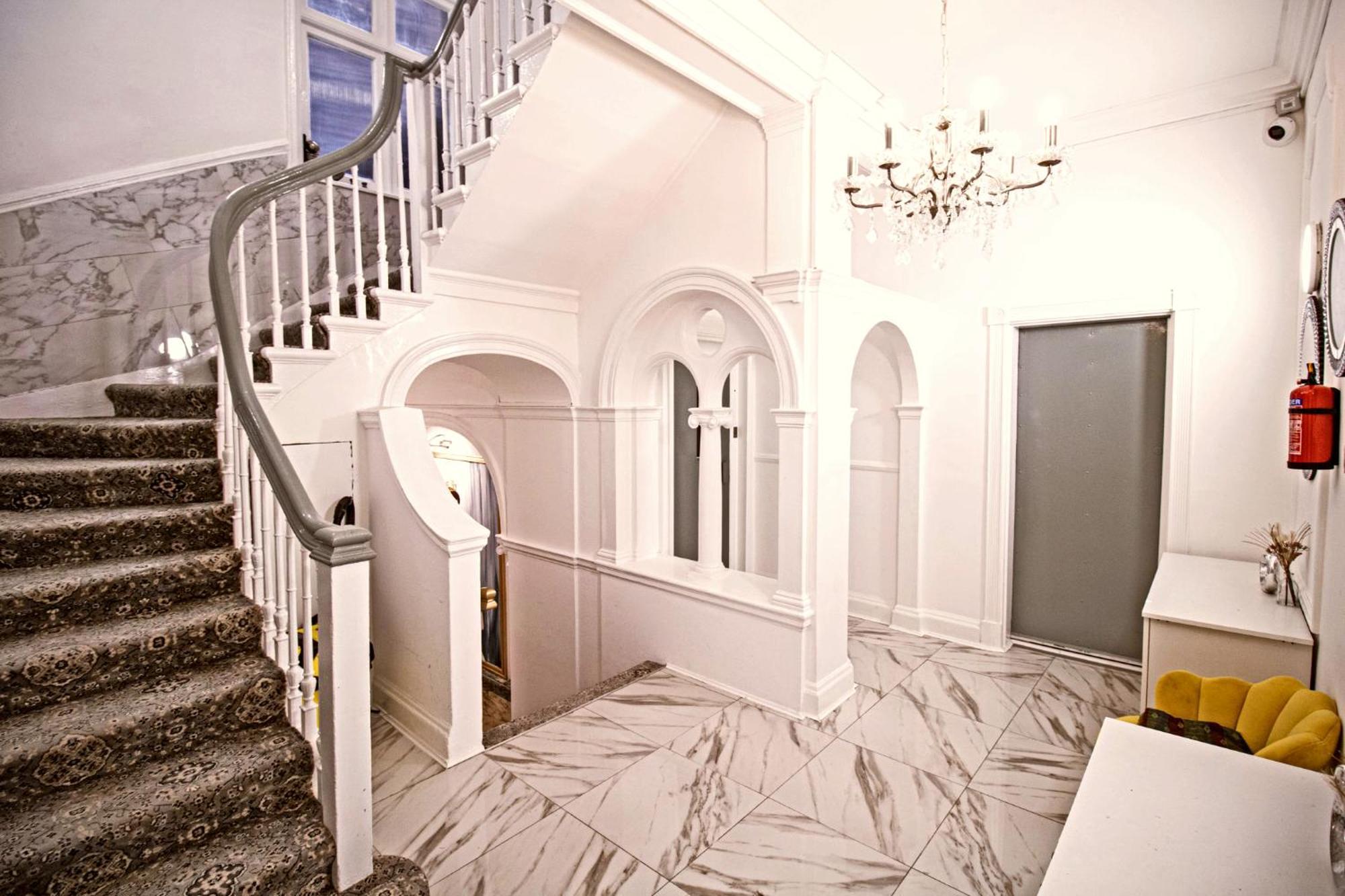 Spacious Studio Apartment On Oxford Street 9Gc Лондон Экстерьер фото