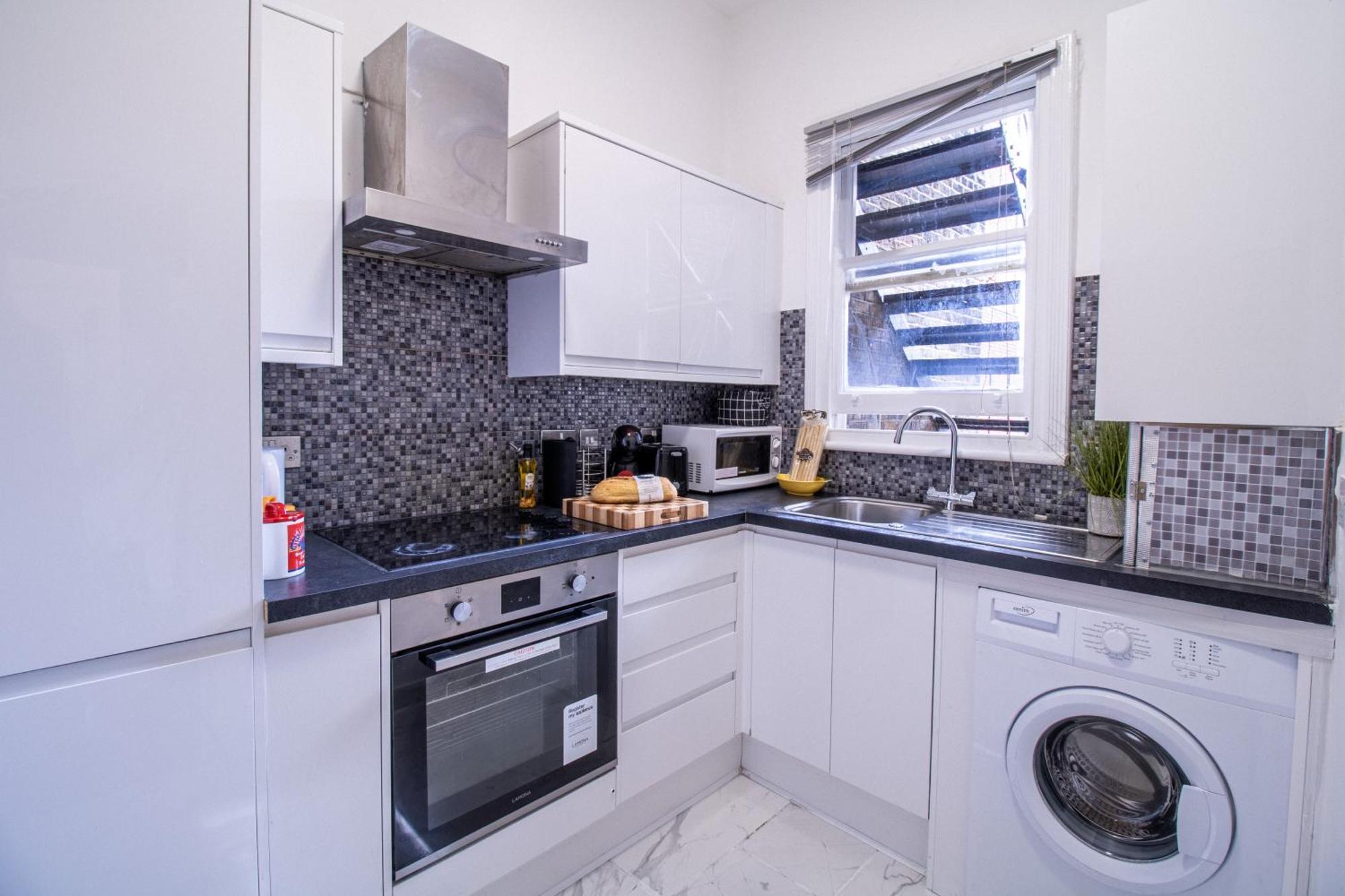 Spacious Studio Apartment On Oxford Street 9Gc Лондон Экстерьер фото